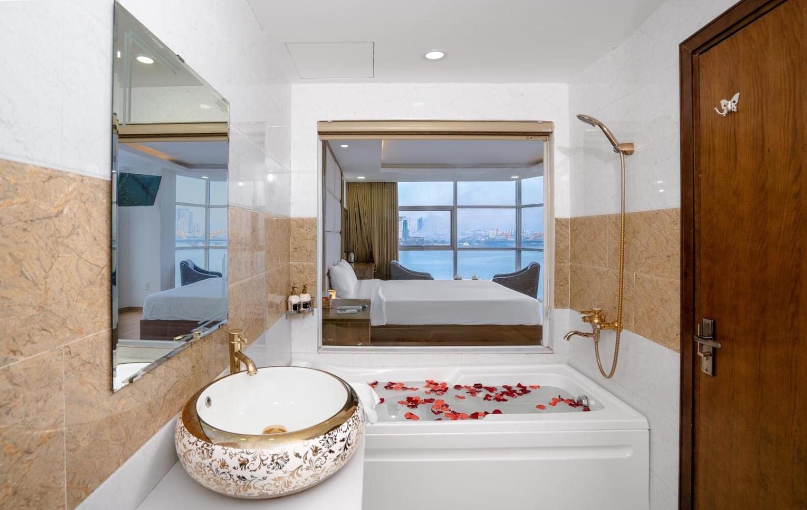 Pariat River Front Hotel Đà Nẵng Kültér fotó